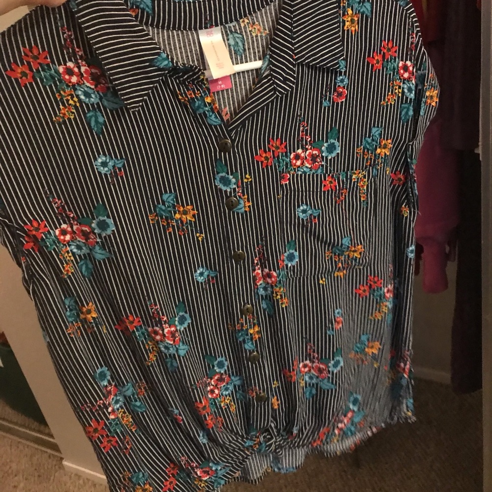 Stripped floral shirt